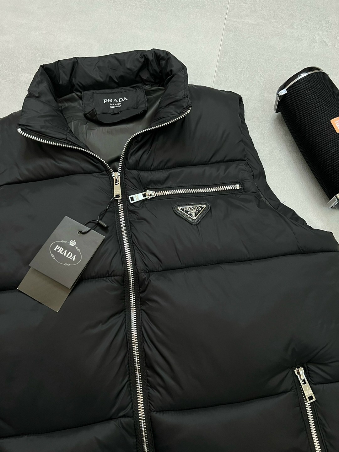 жилетка prada,жилетка прада,мужской жилет prada,жилет prada,жилетка мужская prada