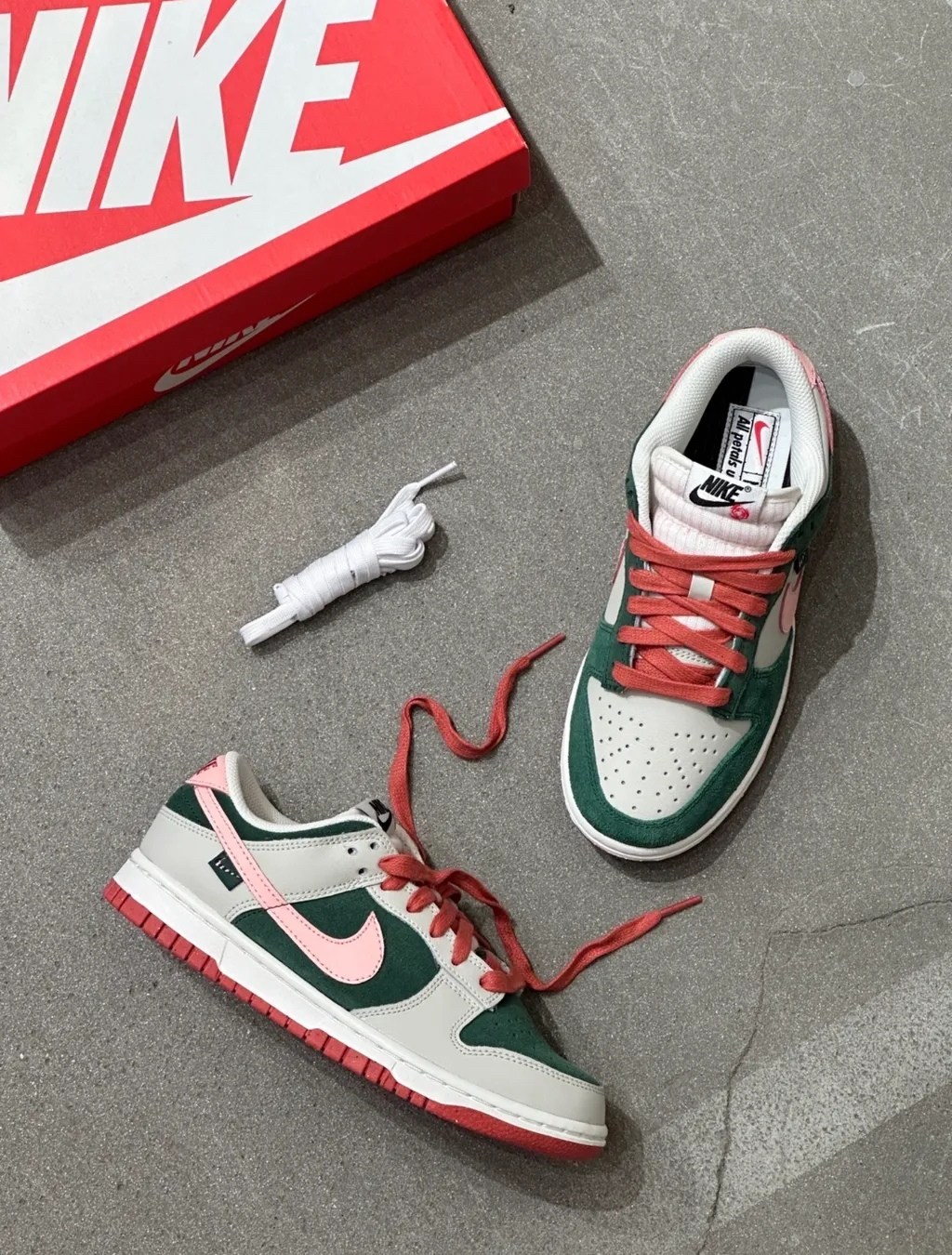nike dunk gorge green,nike dunk low gorge green,nike dunk low,nike dunk low green,nike dunk green