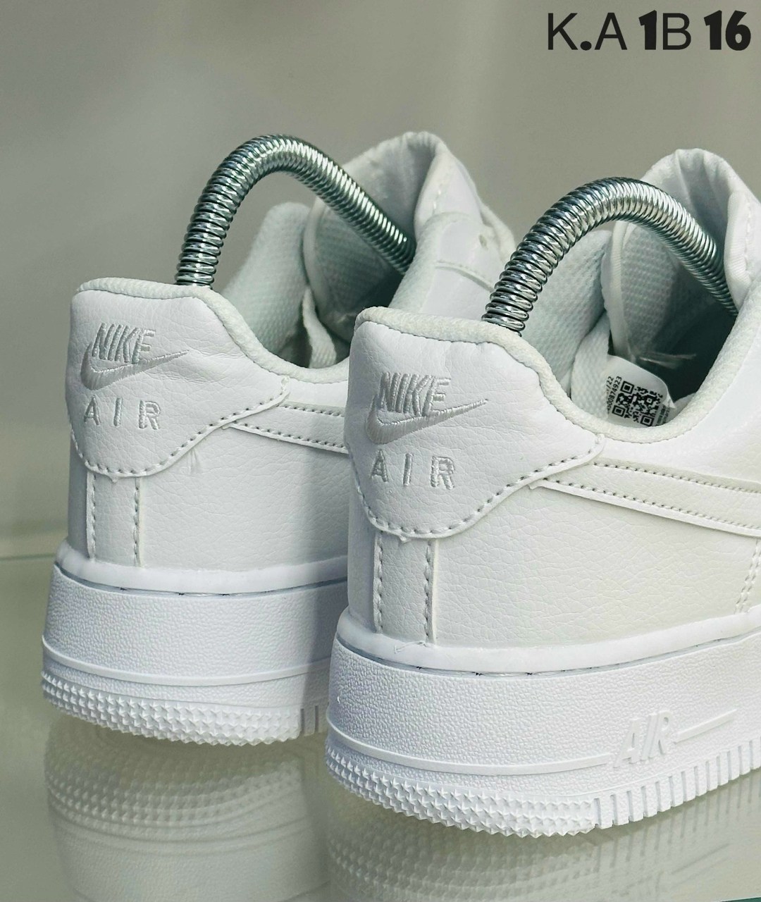 кросcовки nike air force 1,кроссовки,nike air force 1 07,старые форсы кроссовки,кроссовки женские белый