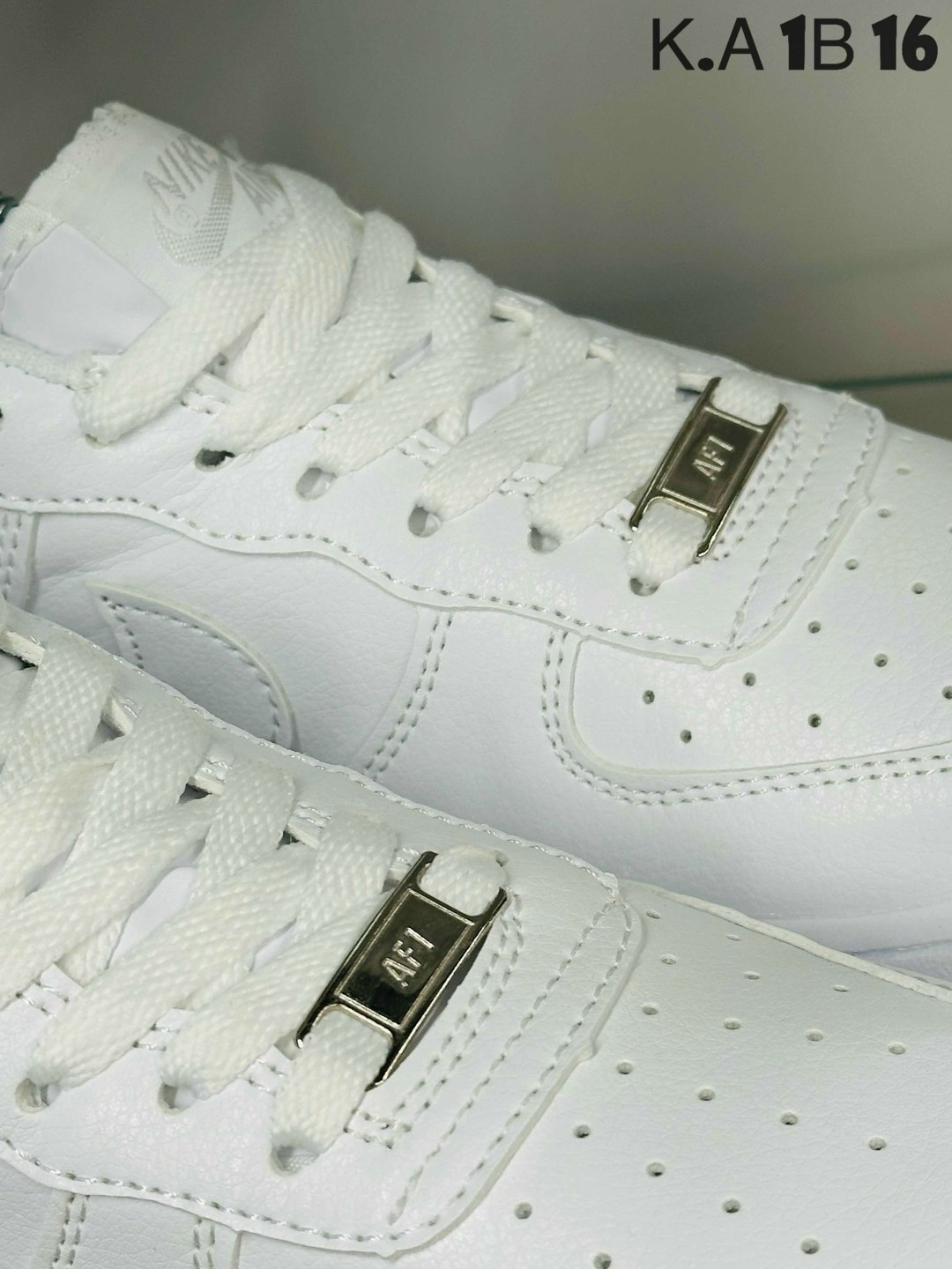 кросcовки nike air force 1,кроссовки,nike air force 1 07,старые форсы кроссовки,кроссовки женские белый