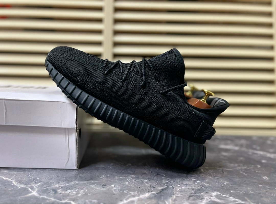 кроссовки adidas yeezy boost,кроссовки adidas yeezy boost 350,кроссовки мужские yeezy boost 350,adidas yeezy boost 350 v 2,adidas yeezy 350