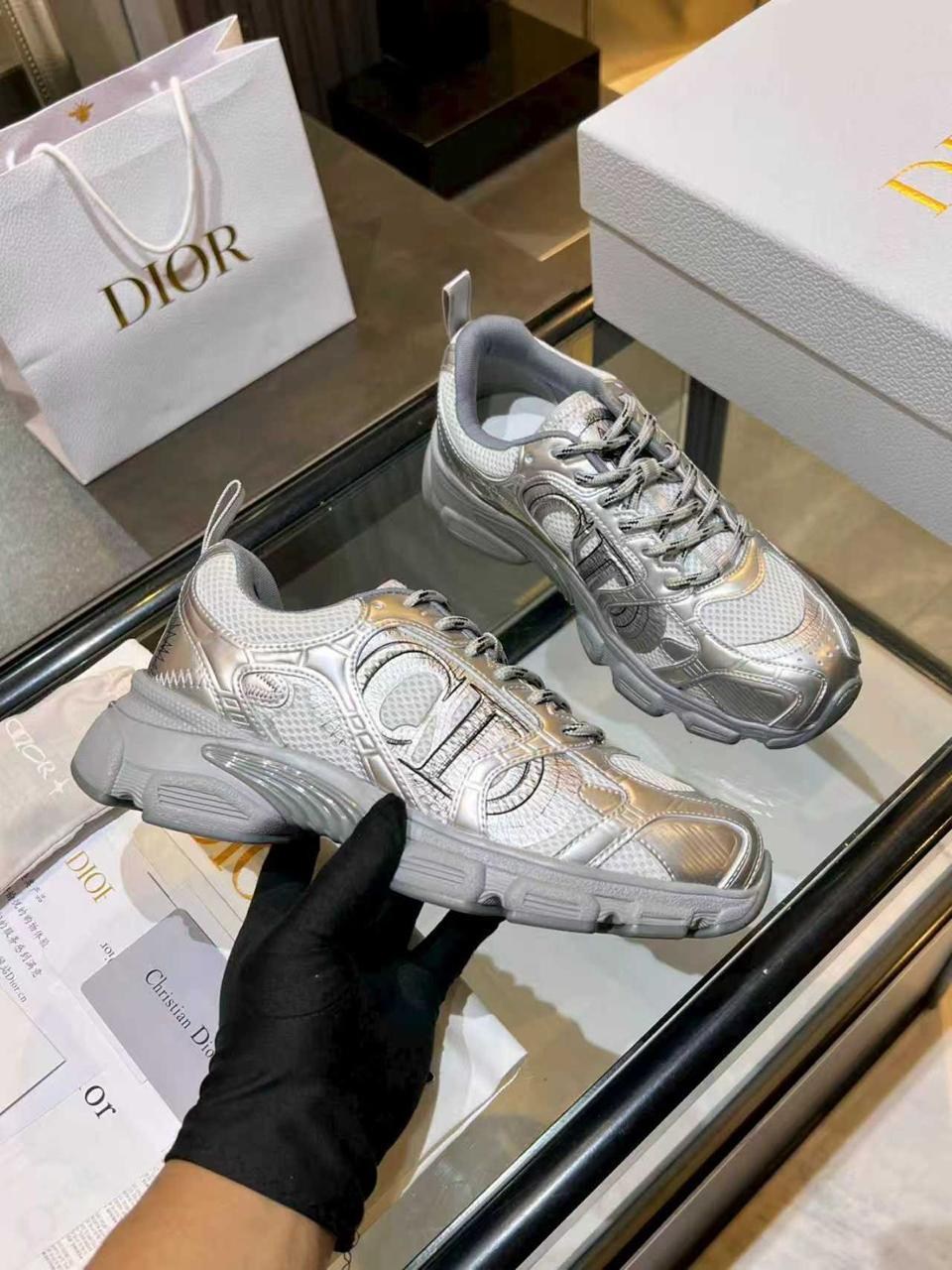 кроссовки dior,кроссовки christian dior,диор кроссовки,женские кроссовки,кроссовки dior женские