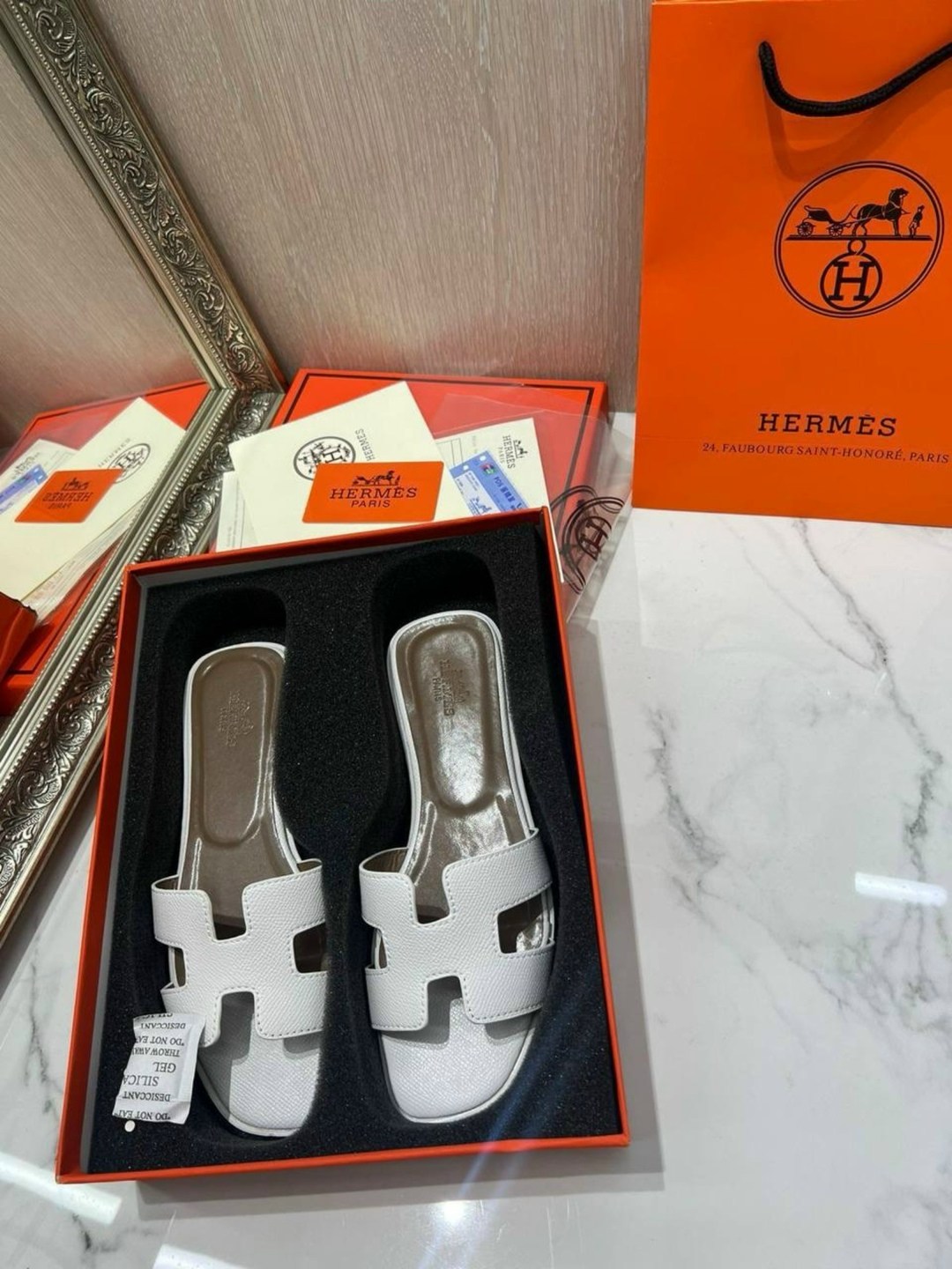 шлепанцы hermes,шлепки hermes женские,hermes тапочки,женские шлепанцы,тапки женские hermes