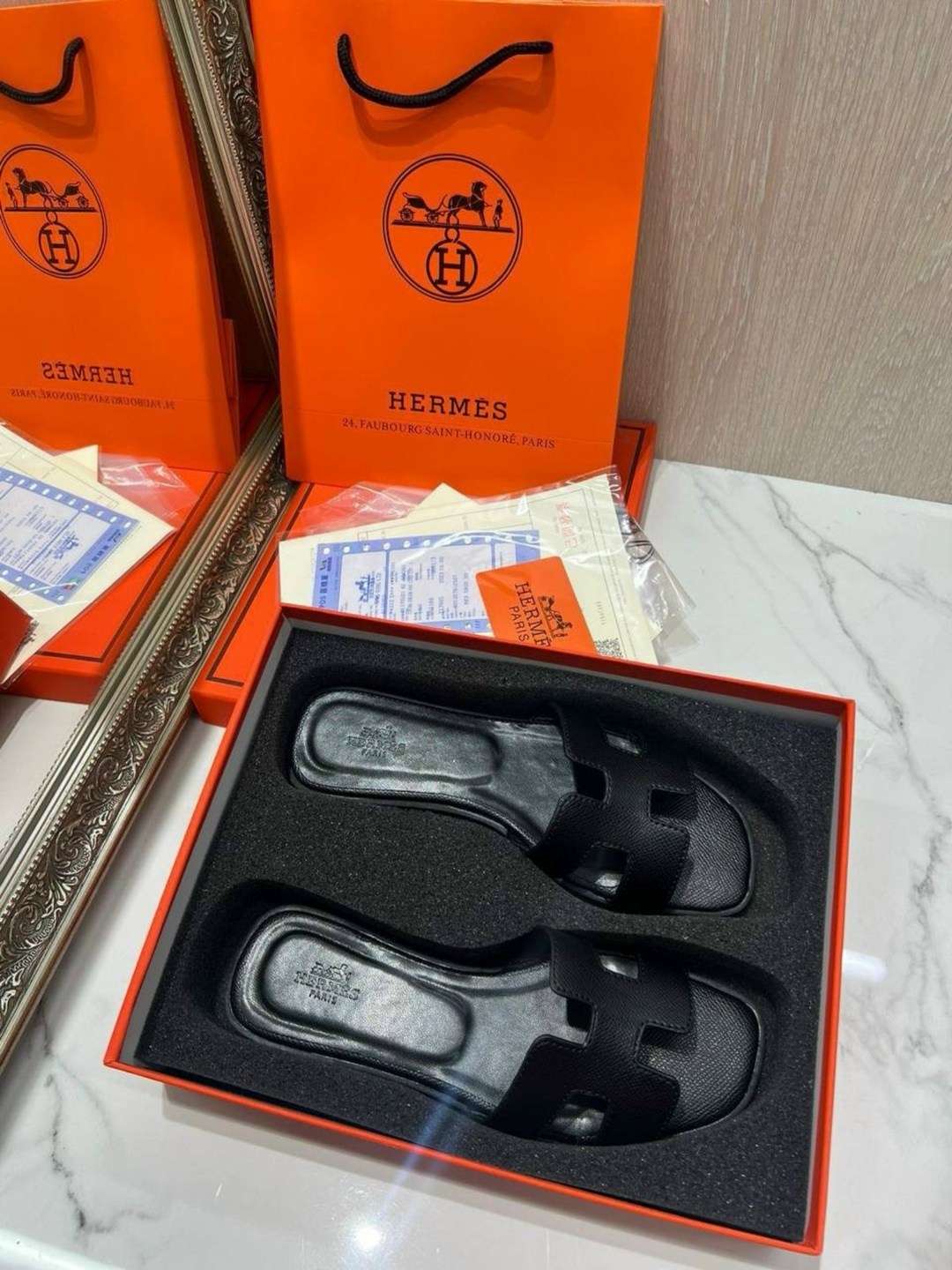 шлепанцы hermes,шлепки hermes женские,hermes тапочки,женские шлепанцы,тапки женские hermes