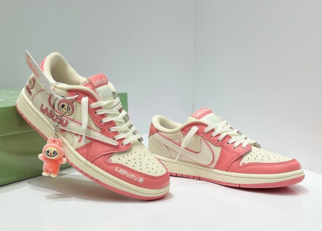 nike air jordan 1 low travis scott,air jordan 1 low travis scott,кроссовки nike air jordan 1 low travis scott,кроссовки nike air jordan 1 low,кроссовки nike air jordan 1 low x travis scott x labubu