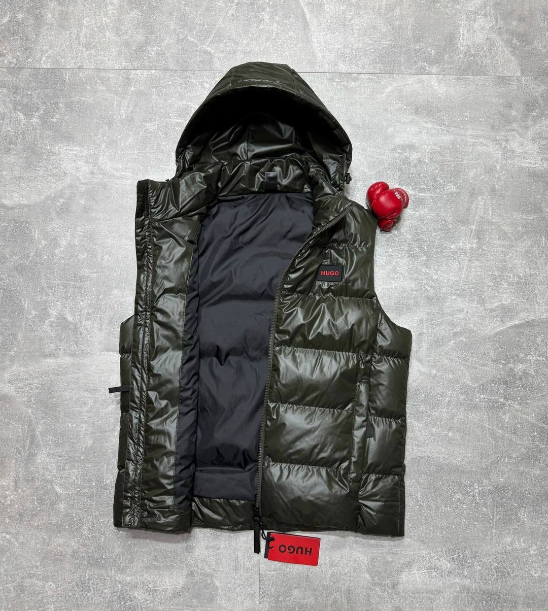 moncler жилетка,жилетка,жилетка мужская,жилетка безрукавка утепленная мужская,жилет