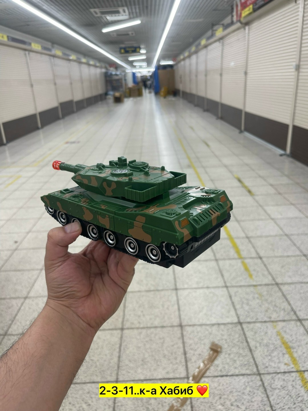 игрушка танк трансформер,робот бронетранспортер трансформер,танк трансформер,игрушка танк трансформер свет звук,робот танк