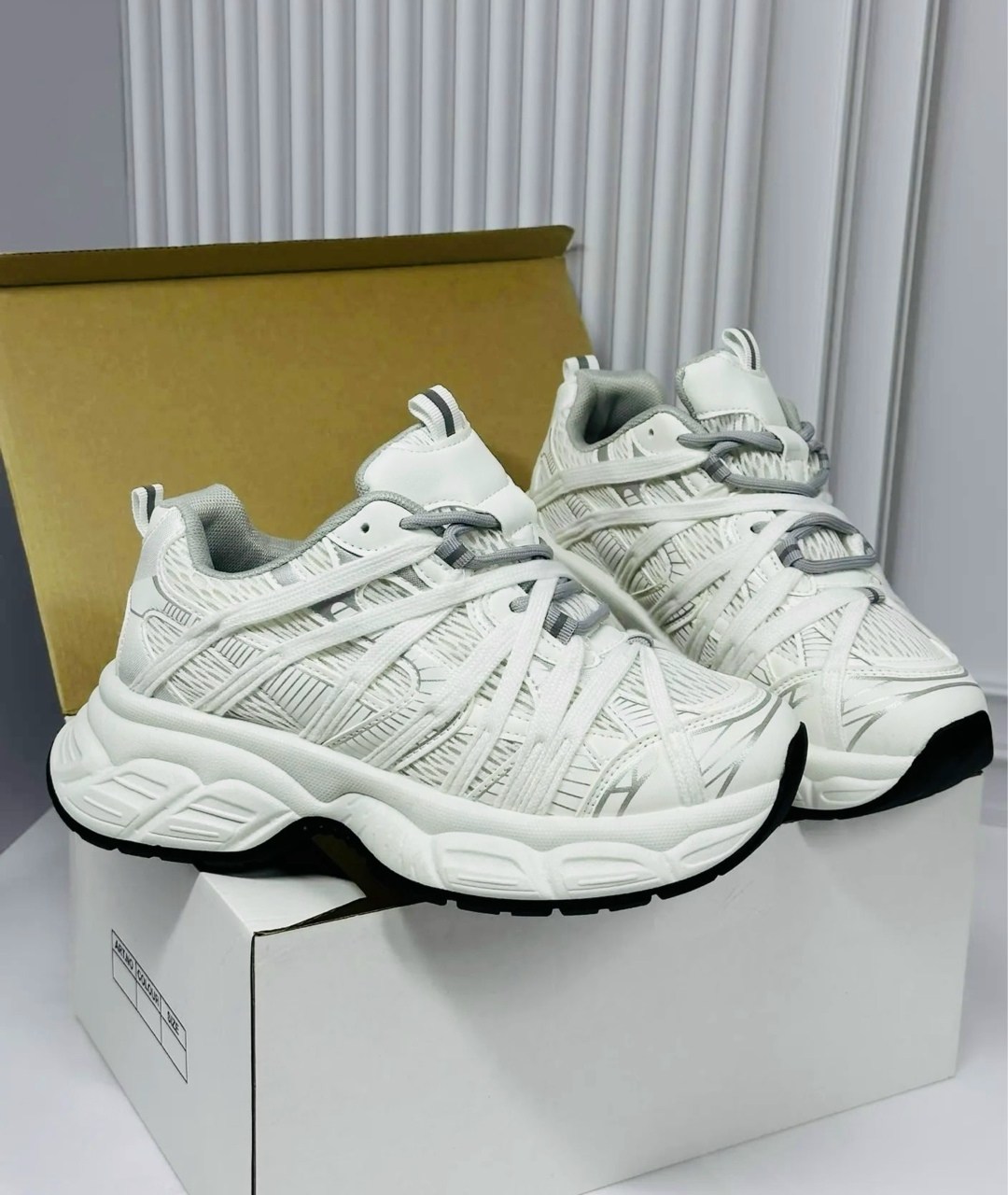 женские кроссовки,кроссовки женские balenciaga,массивные кроссовки женские,модные кроссовки,массивные кроссовки