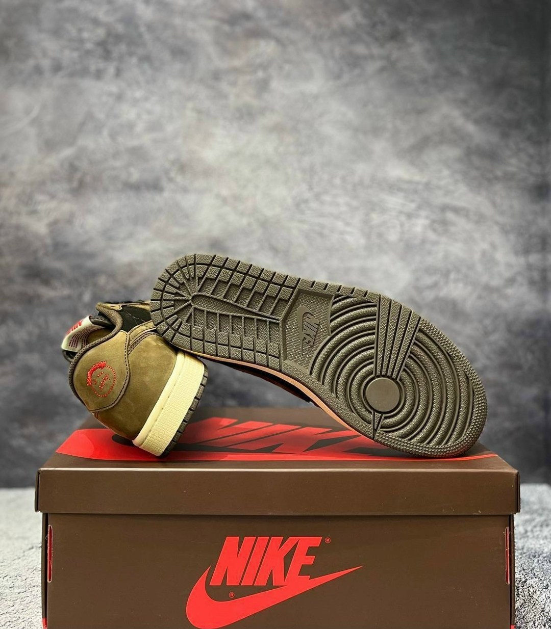кроссовки nike air jordan low travis scott,nike air jordan 1 low travis scott,кроссовки nike air jordan 1 low x travis scott,nike air jordan 1 low x travis scott,air jordan 1 low travis scott