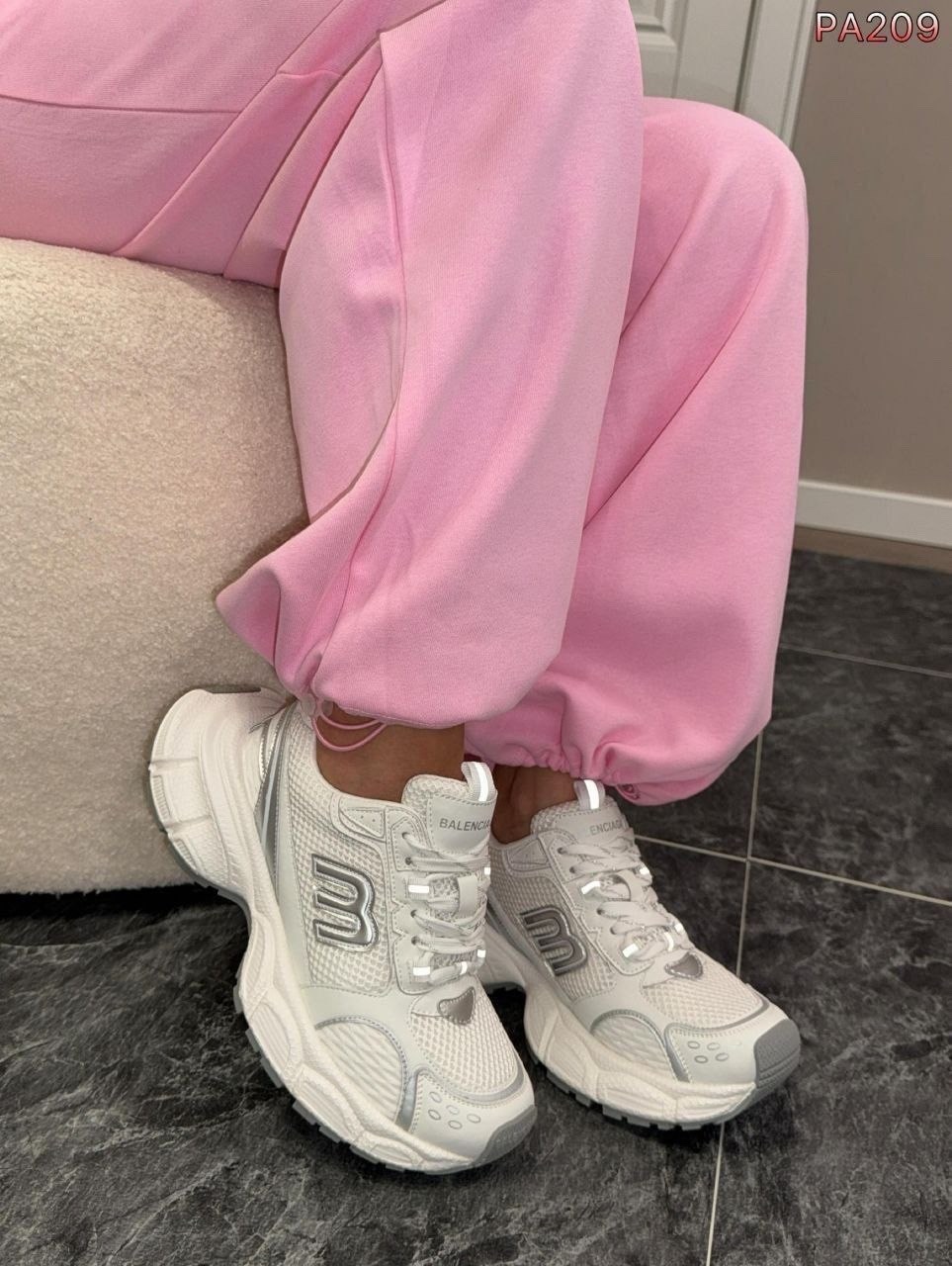 кроссовки balenciaga,кроссовки balenciaga женские,balenciaga balenciaga,кроссовки на высокой подошве balenciaga,кроссовки balenciaga triple s