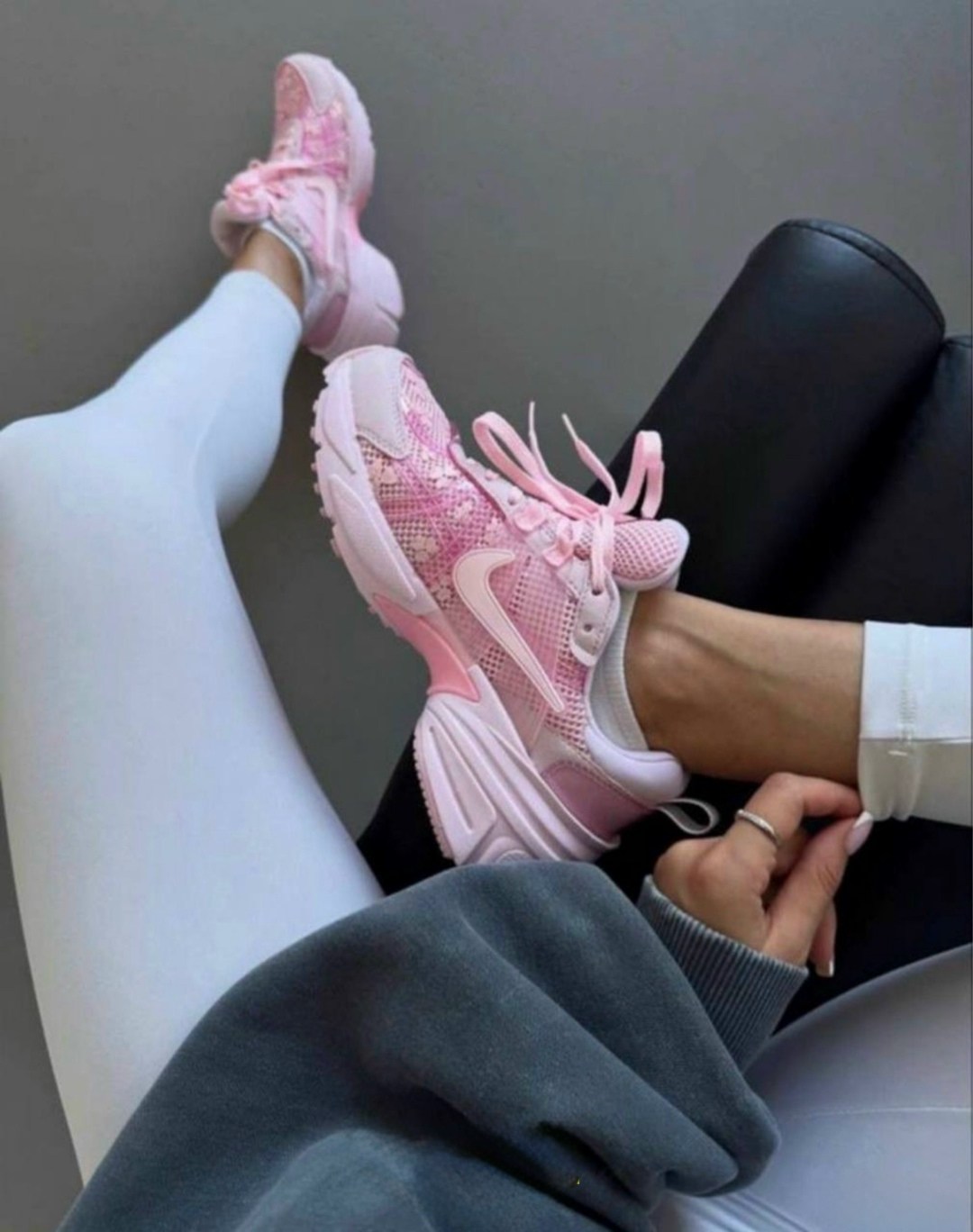 кроссовки nike женские,nike розовые кроссовки,nike v2k run женские беговые кроссовки,кроссовки,nike розовые кроссовки v2k run для женщин