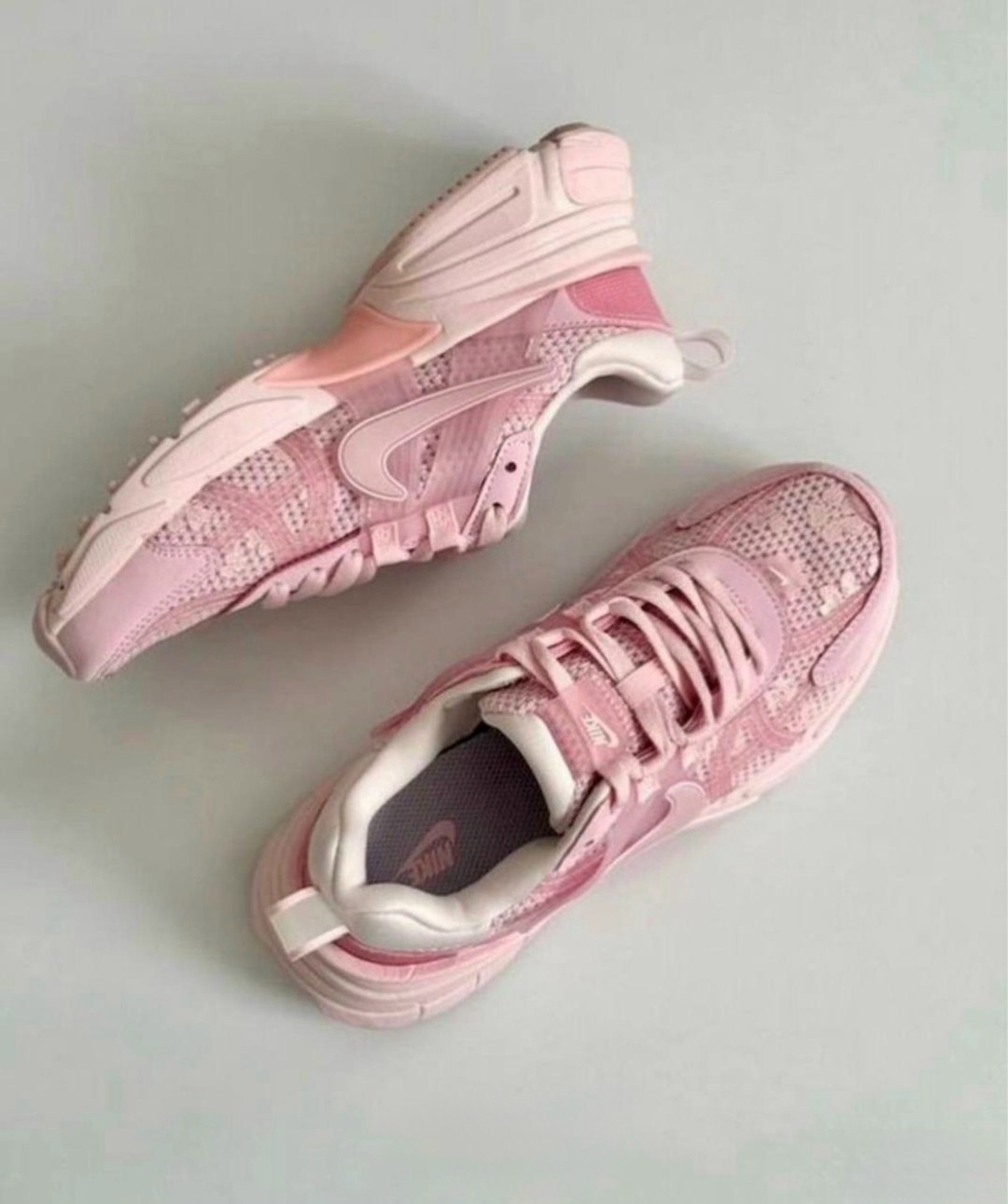 кроссовки nike женские,nike розовые кроссовки,nike v2k run женские беговые кроссовки,кроссовки,nike розовые кроссовки v2k run для женщин