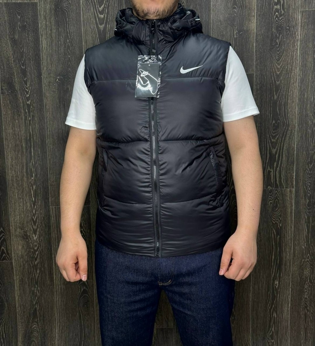 жилетка мужская,жилетка найк мужская черная,жилетка nike,безрукавка мужская,жилет мужской