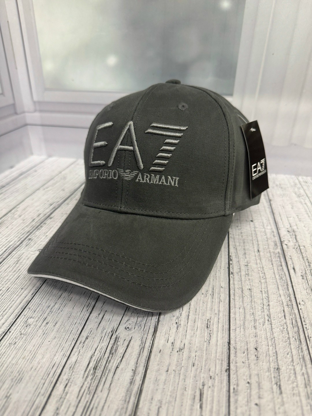 ea7 emporio armani бейсболка с вышитым логотипом черный,кепка ea7 emporio armani,бейсболки армани мужские,бейсболка ea7 мужская,бейсболка 245091 cc980 ea7 emporio armani черный