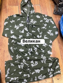 Костюм