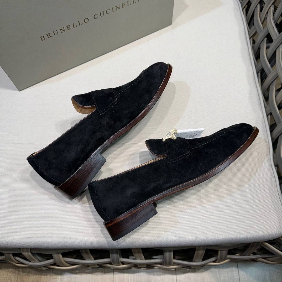 замшевые лоферы brunello cucinelli,лоферы brunello cucinelli,лоферы мужские loro piana,,замшевые лоферы с кисточками brunello cucinelli