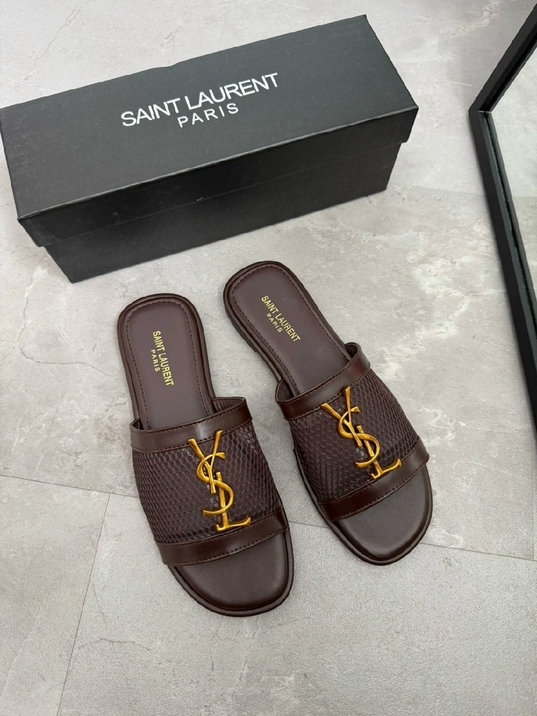 шлепки ив сен лоран,босоножки yves saint laurent,,шлепанцы женские,босоножки ysl