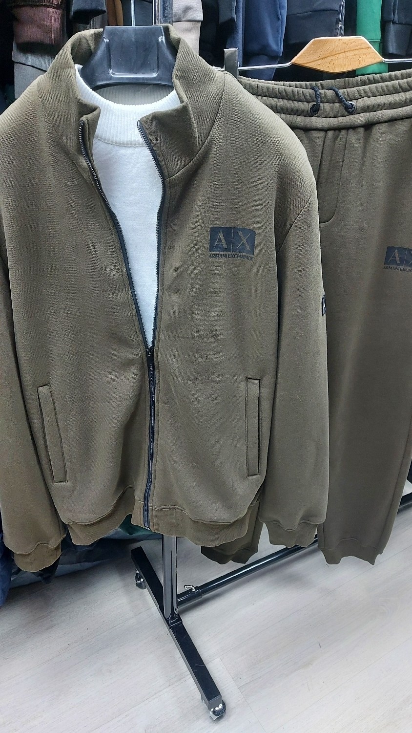спортивные штаны armani exchange,спортивные брюки,брюки спортивные мужские,спортивные штаны,мужские брюки