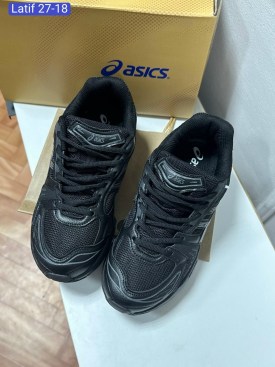 Кроссовки