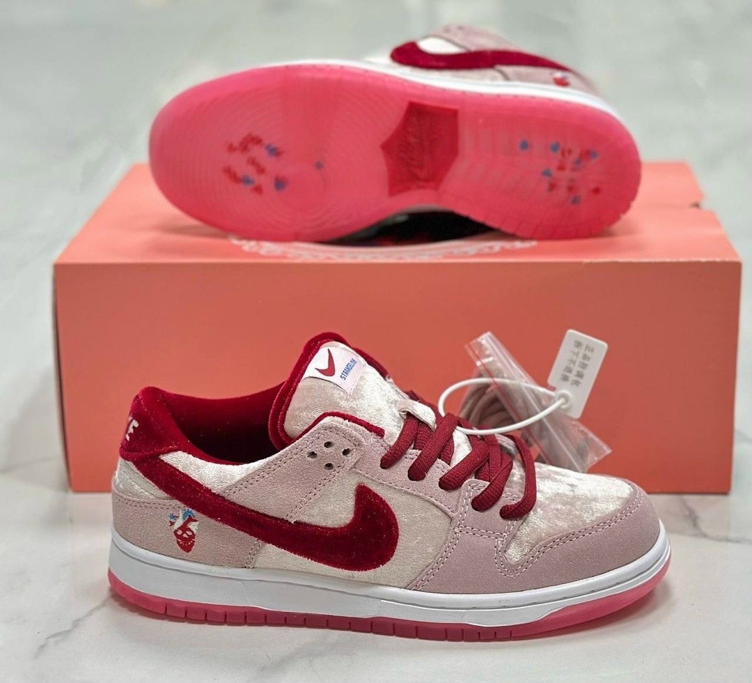 кроссовки nike sb dunk low strangelove,nike sb dunk low strangelove,кроссовки nike sb dunk low,nike dunk low sb,кроссовки