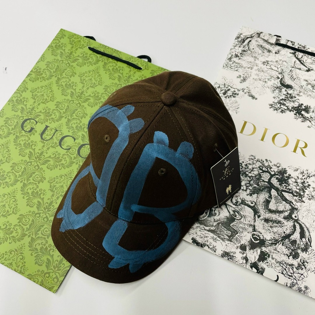 модные бейсболки,бейсболка,бейсболка gucci,кепка нью эра гуччи,женская бейсболка