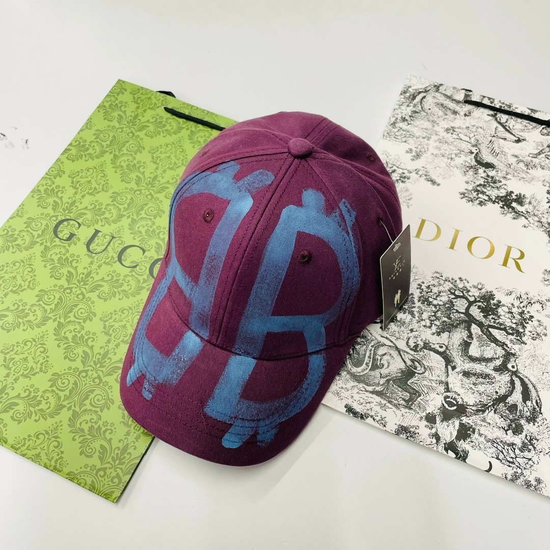 модные бейсболки,бейсболка,бейсболка gucci,кепка нью эра гуччи,женская бейсболка