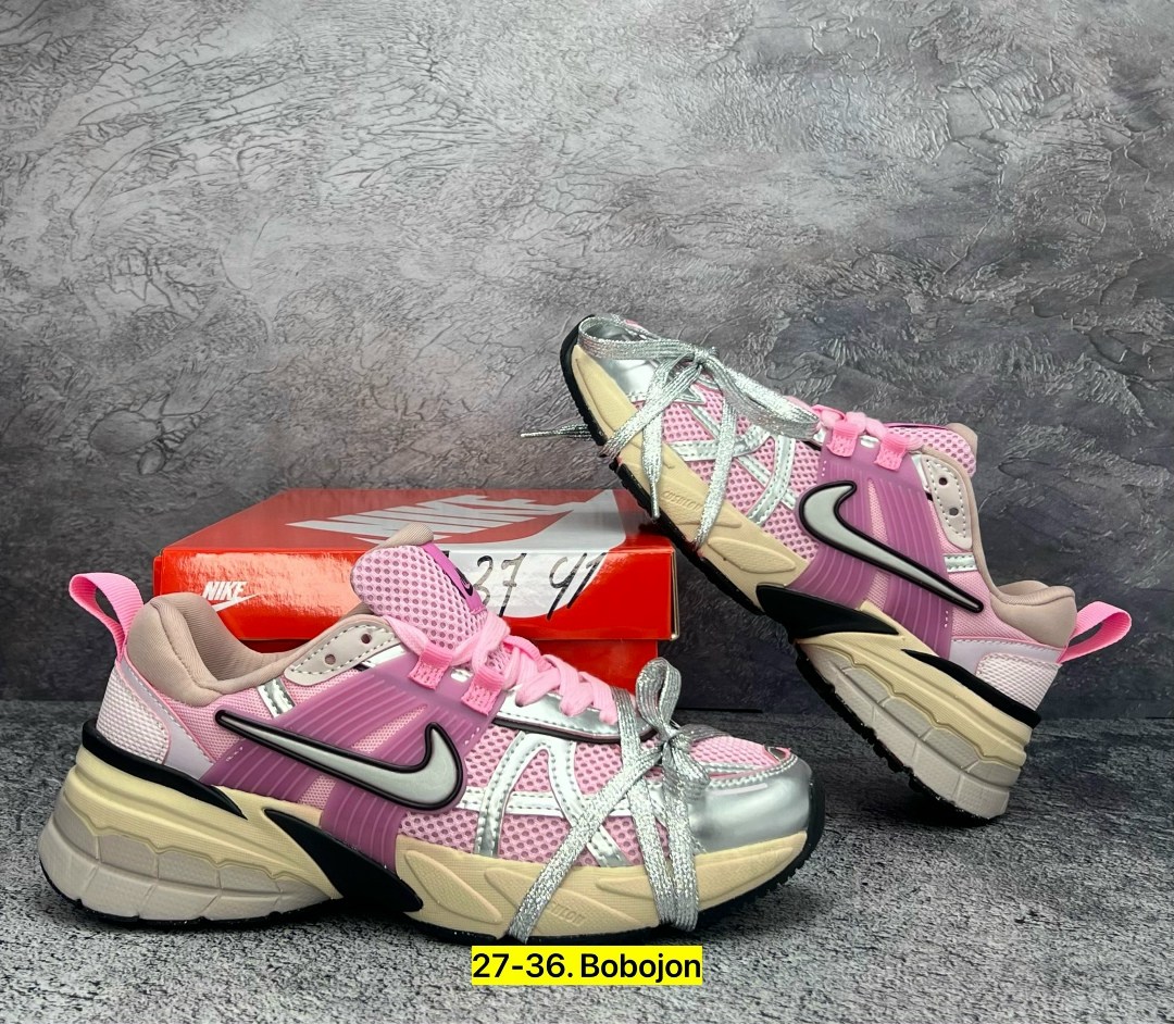 кроссовки женские nike,кроссовки nike,кроссовки nike v 2 k run,кроссовки для бега v2k run женские с низким верхом серебристо-розовые nike,кроссовки для бега v2k run женские с низким верхом белые/розов