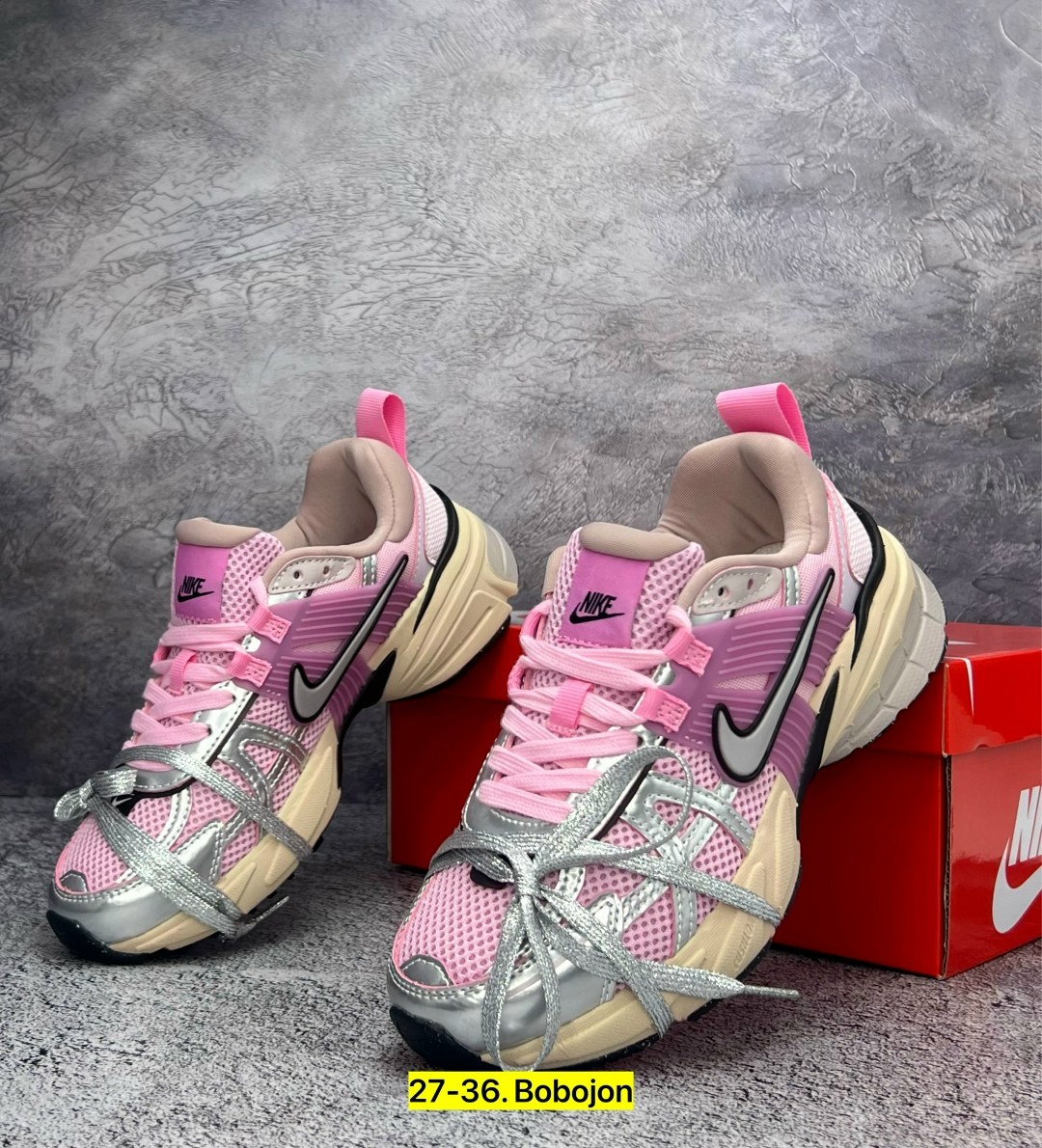 кроссовки женские nike,кроссовки nike,кроссовки nike v 2 k run,кроссовки для бега v2k run женские с низким верхом серебристо-розовые nike,кроссовки для бега v2k run женские с низким верхом белые/розов