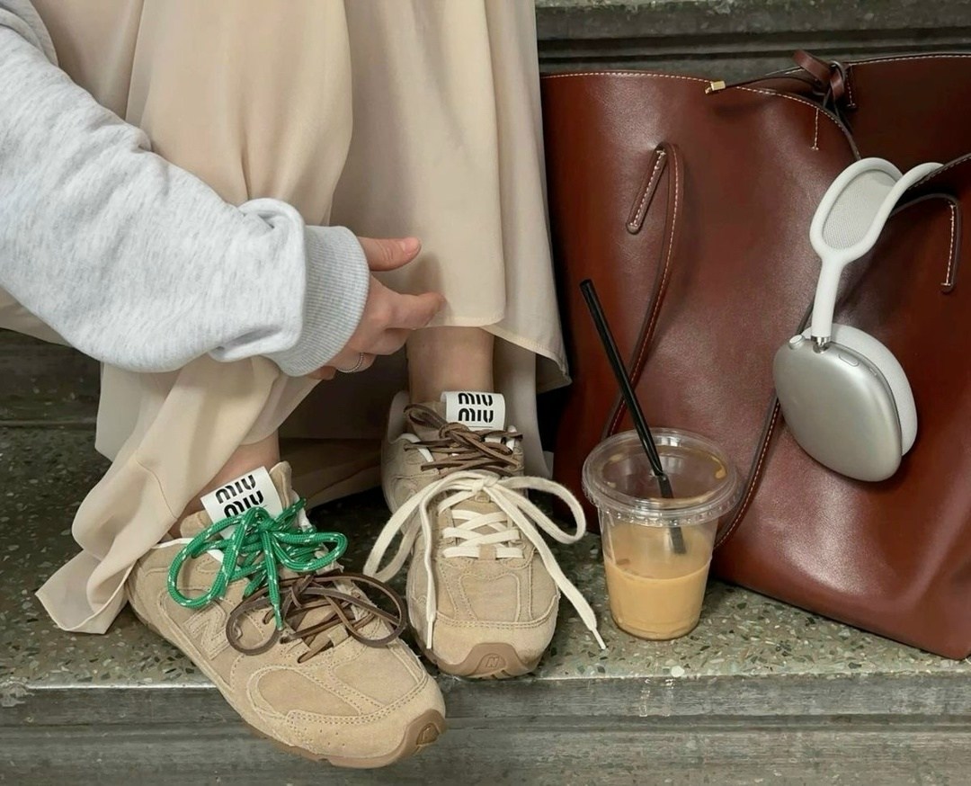,кроссовки miu miu,модные кроссовки,new balance miu miu кроссовки,женские кроссовки