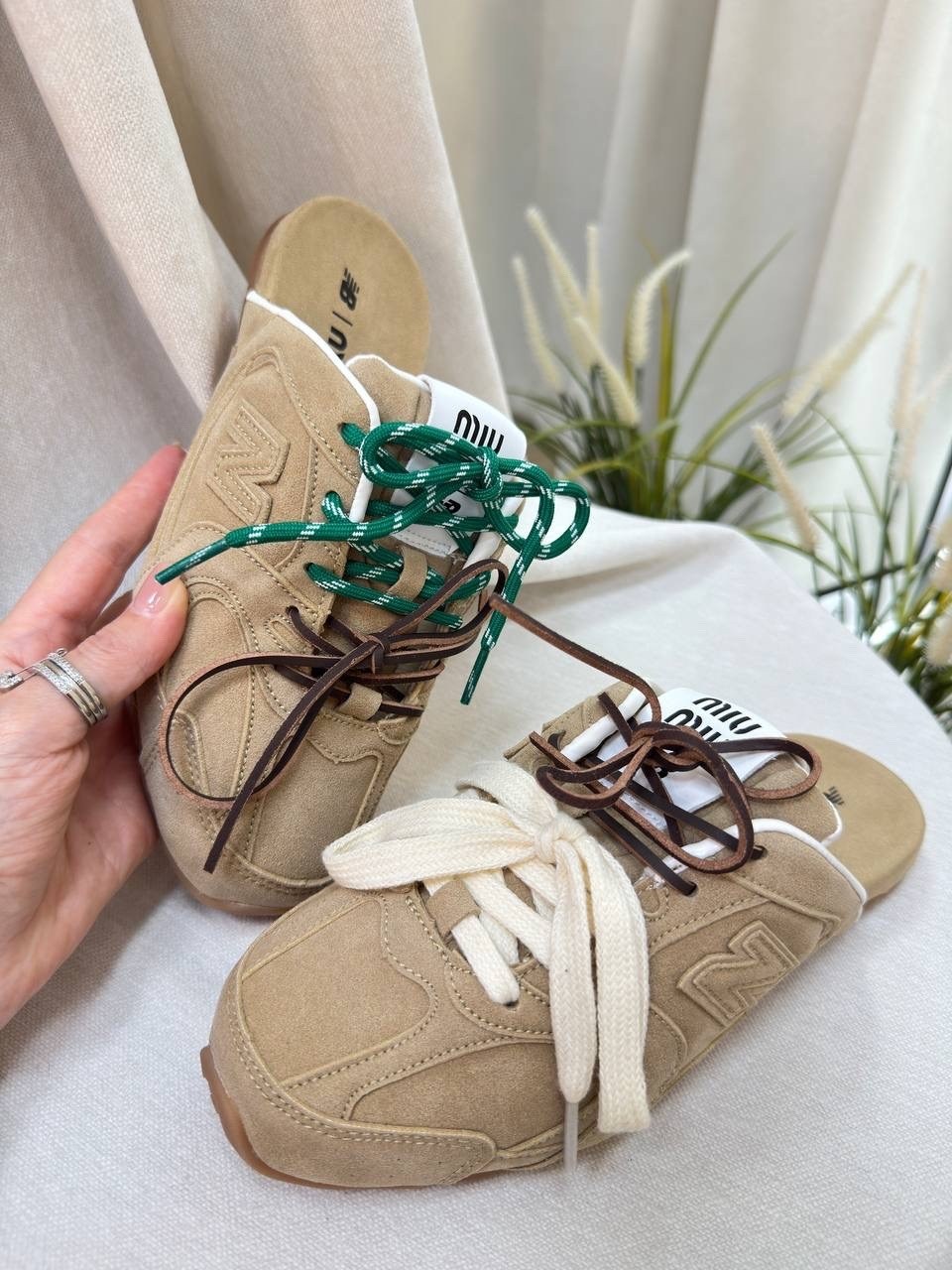 ,кроссовки miu miu,модные кроссовки,new balance miu miu кроссовки,женские кроссовки
