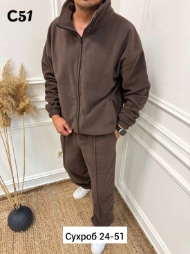 Костюм