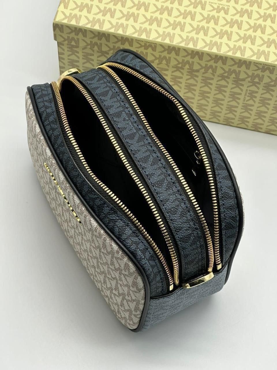 женская сумка michael kors,michael kors сумка на плечо,сумка через плечо michael kors с двумя отделениями и декором monogram,женская сумка кроссбоди michael kors,сумка michael kors