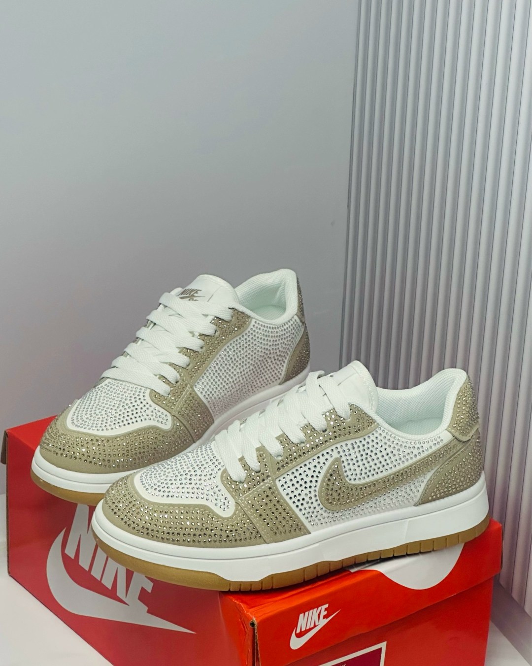 кроссовки,спортивная ,кроссовки женскиe,nike air force 1, женская
