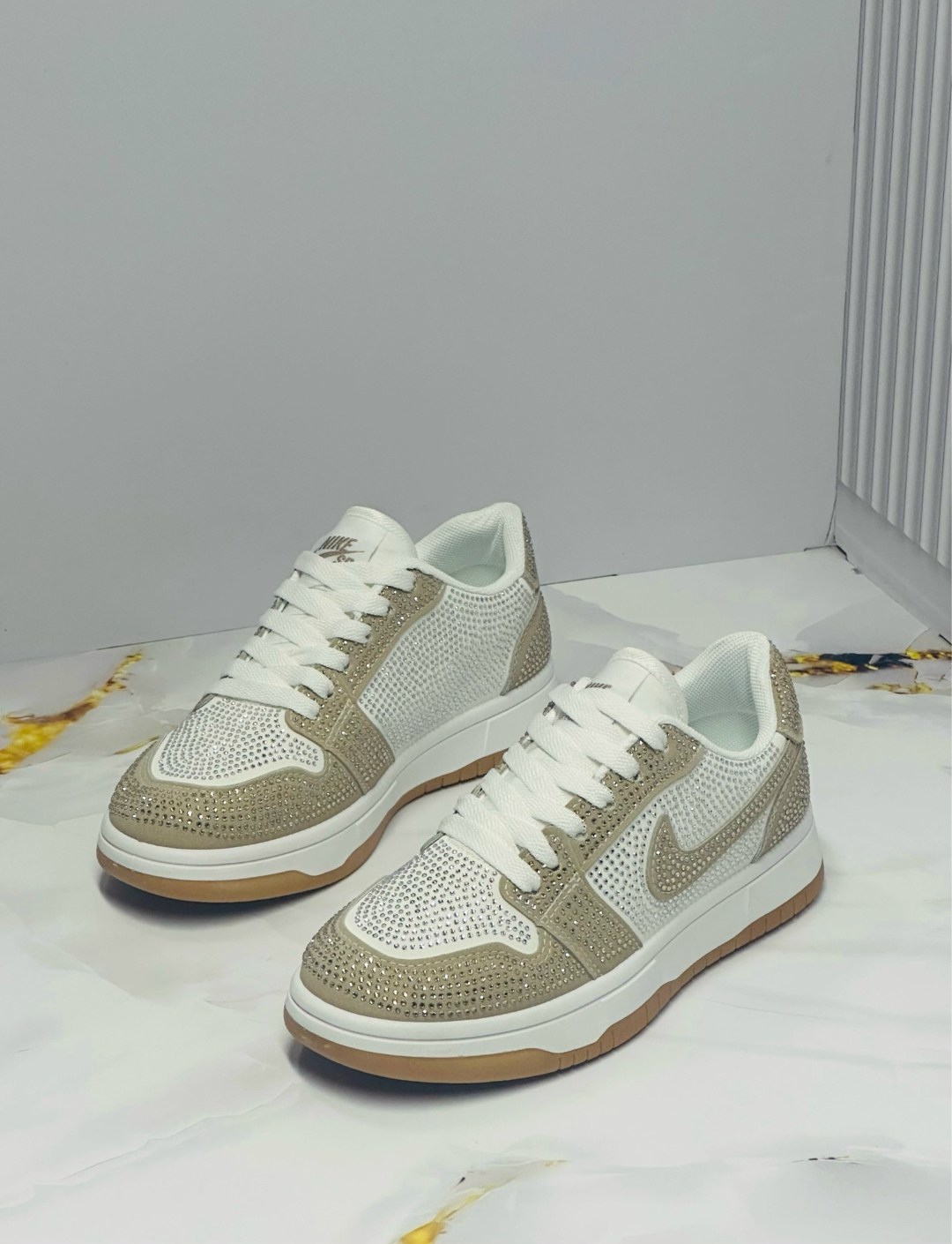 кроссовки,спортивная ,кроссовки женскиe,nike air force 1, женская