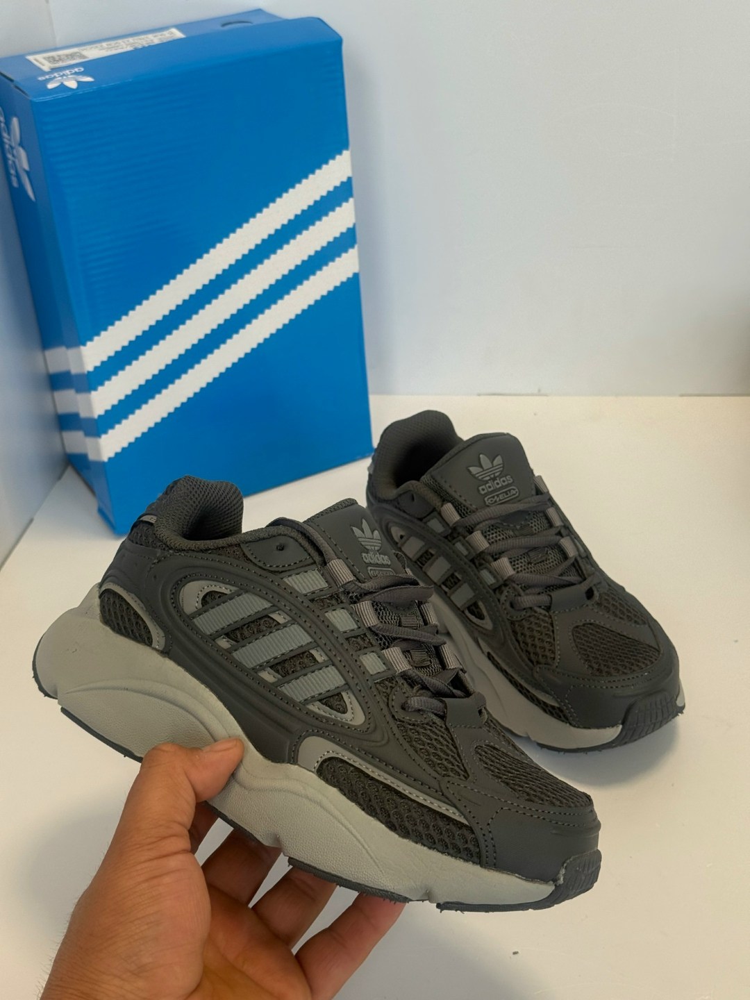 кроссовки adidas,мужские кроссовки adidas originals ozweego,мужские кроссовки adidas,adidas originals кроссовки,кроссовки adidas ozmillen