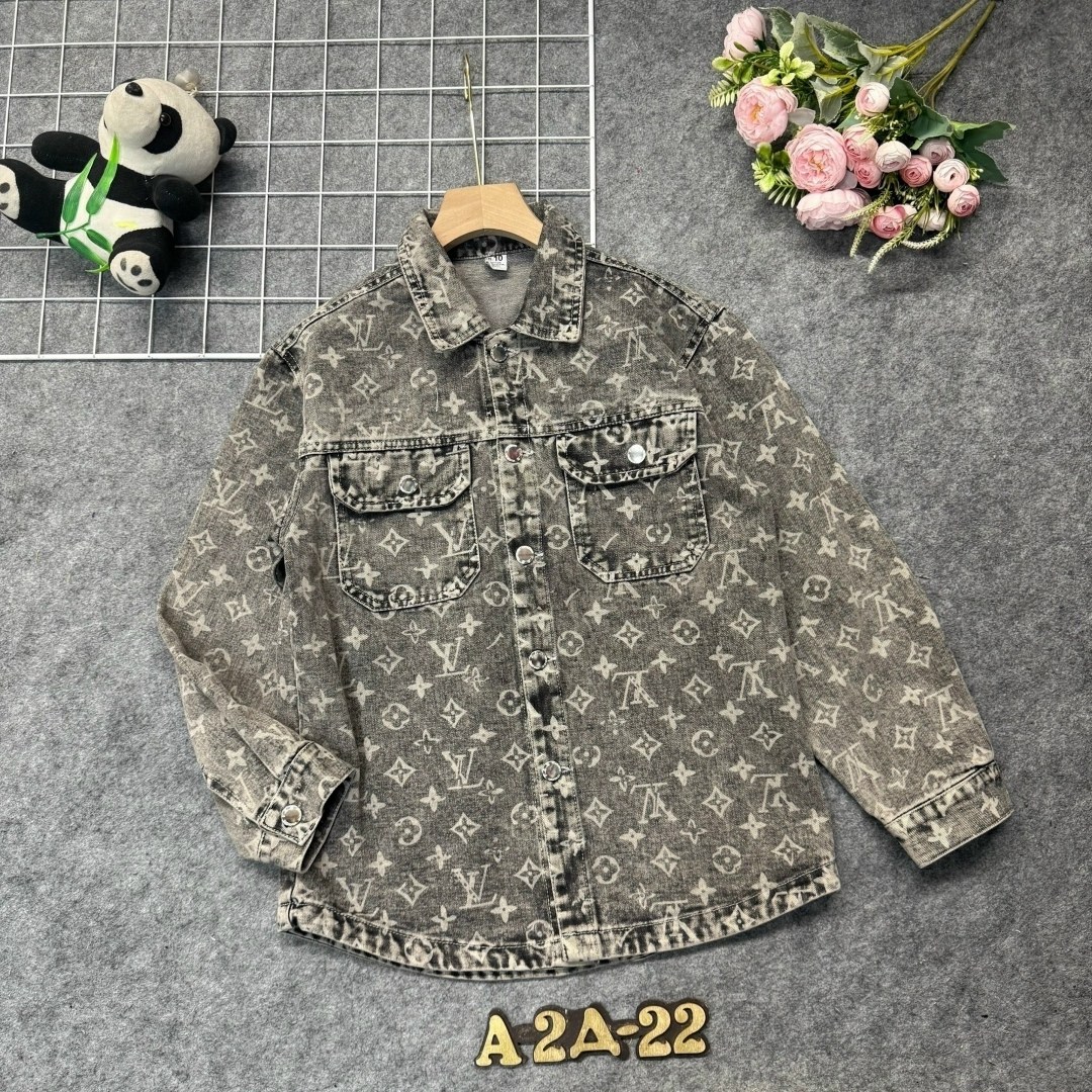 куртка джинсовая louis vuitton,louis vuitton monogram denim jacket,джинсовая куртка,джинсовка луи виттон,луи виттон джинсовая куртка