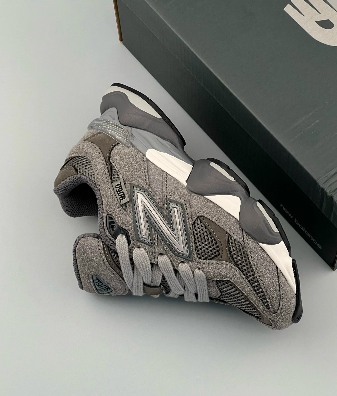 кроссовки new balance 9060,кроссовки мужские new balance 9060,кроссовки new balance,new balance 9060 серые,кроссовки new balance 9060 зимние
