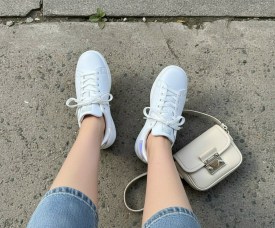 Кроссовки