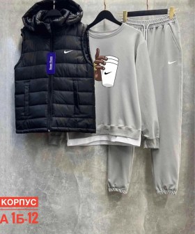 Костюм