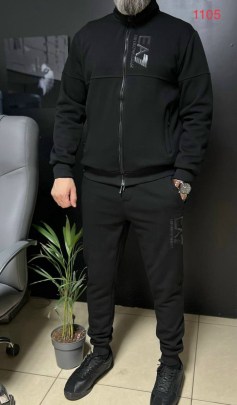 Костюм