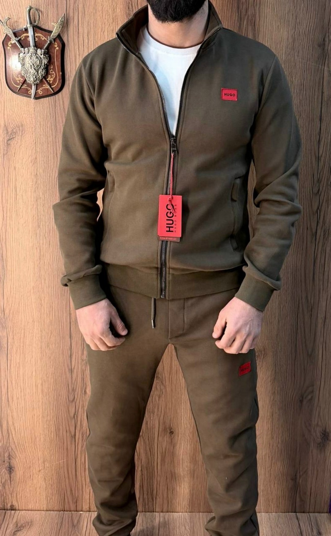 спортивный костюм hugo boss,костюм спортивный мужской,костюм спортивный мужской hugo boss,спортивный костюм hugo,спортивный костюм