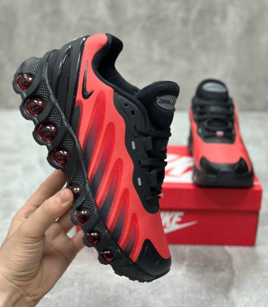 кроссовки,спортивная ,красные кроссовки nike air max dn8 bred,кроссовки nike air max dn,кроссовки nike air max dn8 gs 'black bright crimson'