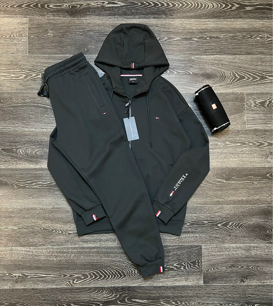 спортивный костюм tommy hilfiger,спортивный костюм томми хилфигер мужские,спортивный костюм томми хилфигер,мужской спортивный костюм на флисе tommy hilfiger,костюм tommy hilfiger мужской