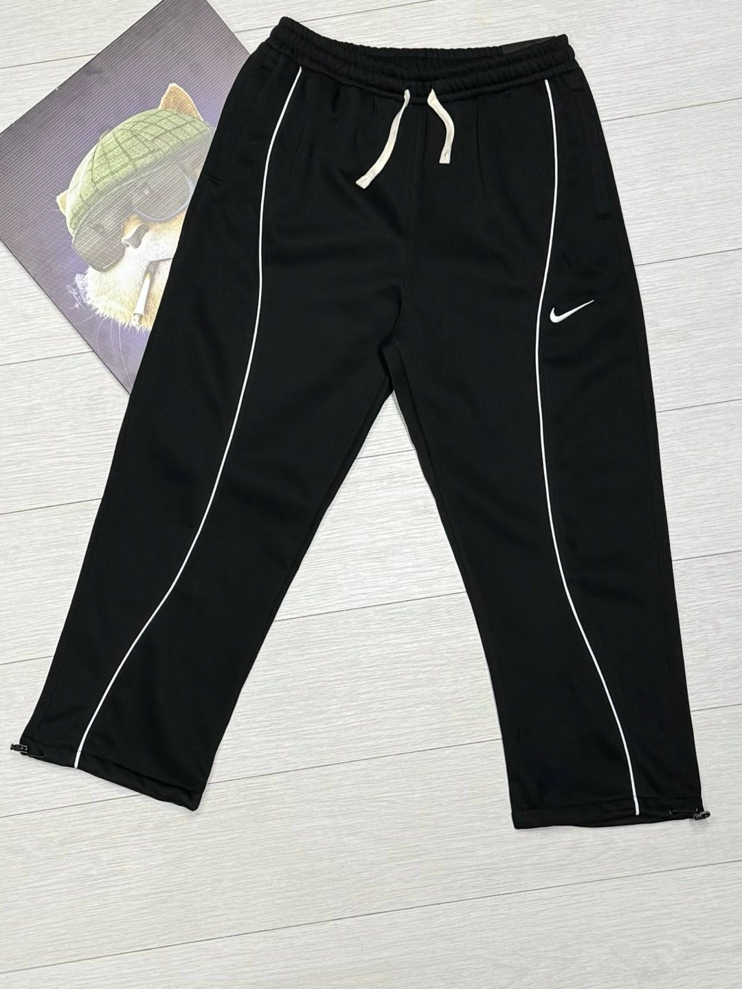 спортивные штаны nike,штаны nike,мужские спортивные штаны "nike",спортивные штаны,спортивные штаны мужские с молнией внизу штанин