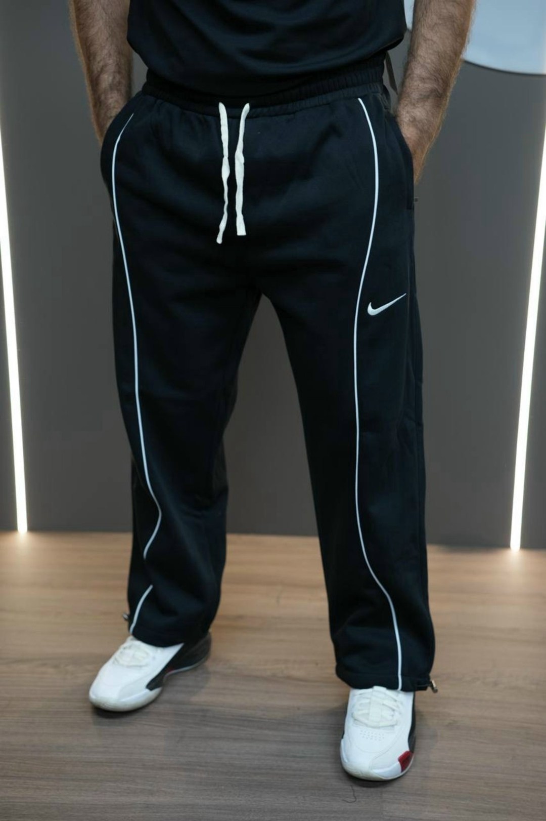 спортивные штаны nike,штаны nike,мужские спортивные штаны "nike",спортивные штаны,спортивные штаны мужские с молнией внизу штанин