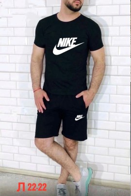 Костюм