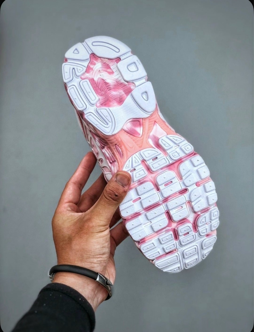 nike air max plus tn pink white,кроссовки найк тн розовые,кроссовки nike air max tn plus,nike air max tn розовые,nike air max tn plus pink