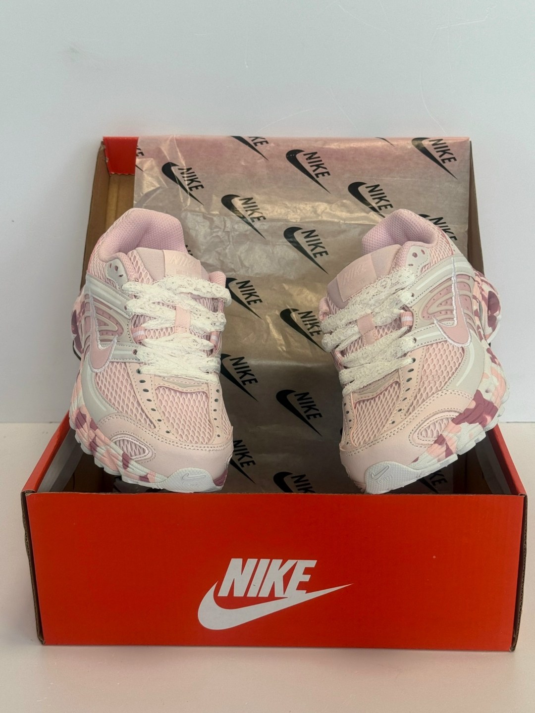 nike air max plus tn pink white,кроссовки найк тн розовые,кроссовки nike air max tn plus,nike air max tn розовые,nike air max tn plus pink