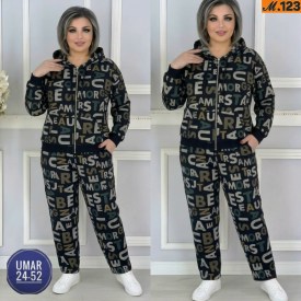 Костюм