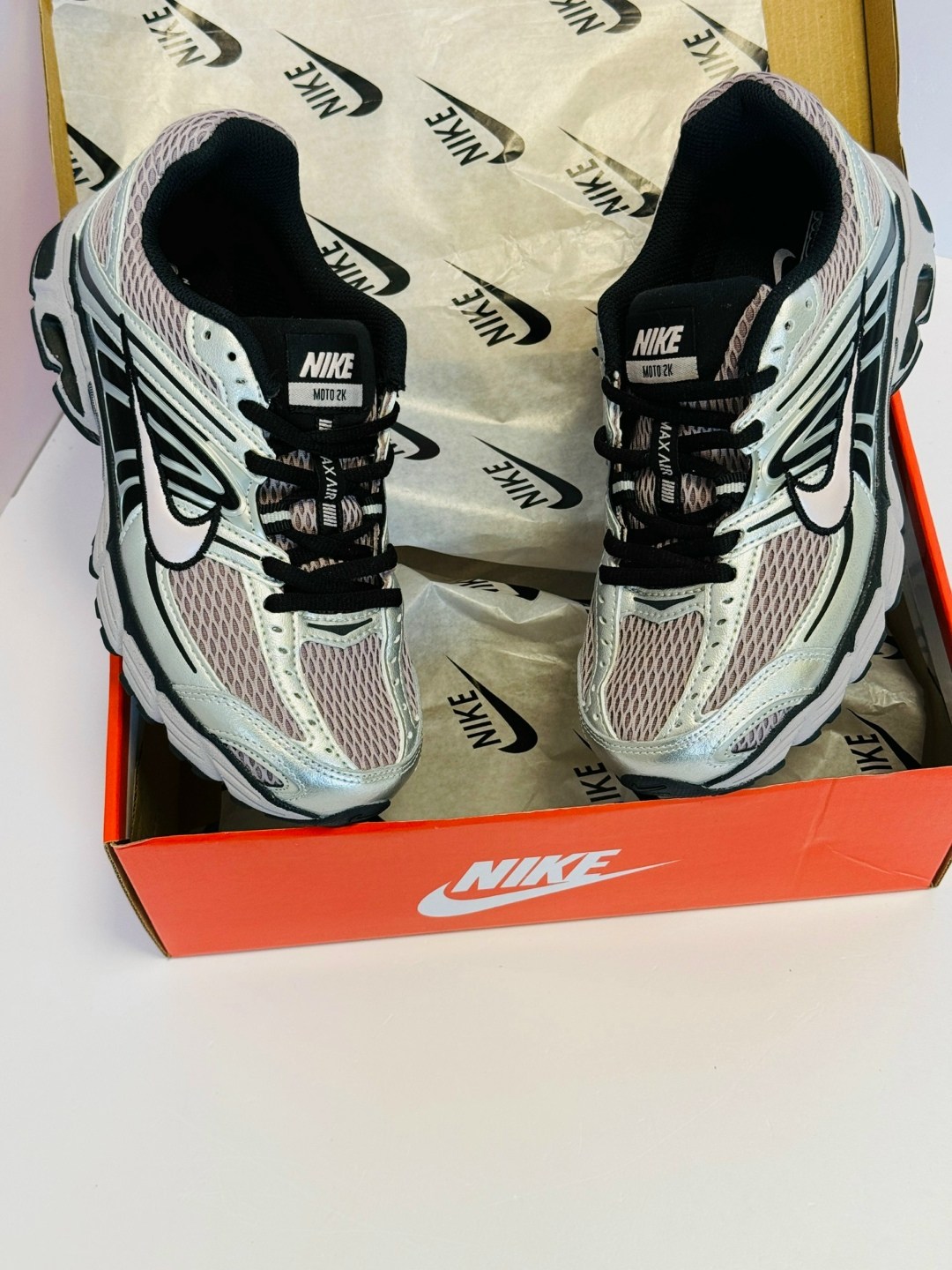кроссовки nike zoom vomero 5,nike zoom vomero 5,кроссовки nike,nike air zoom vomero 5,nike низкие массивные кроссовки air max moto 2k женские розовые